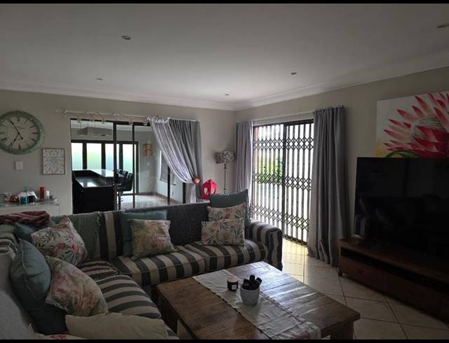 4 BEDROOM HOUSE FOR SALE IN ZAMBEZI COUNTRY ESTATE